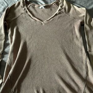 BKE XL tan top. Comfortable.